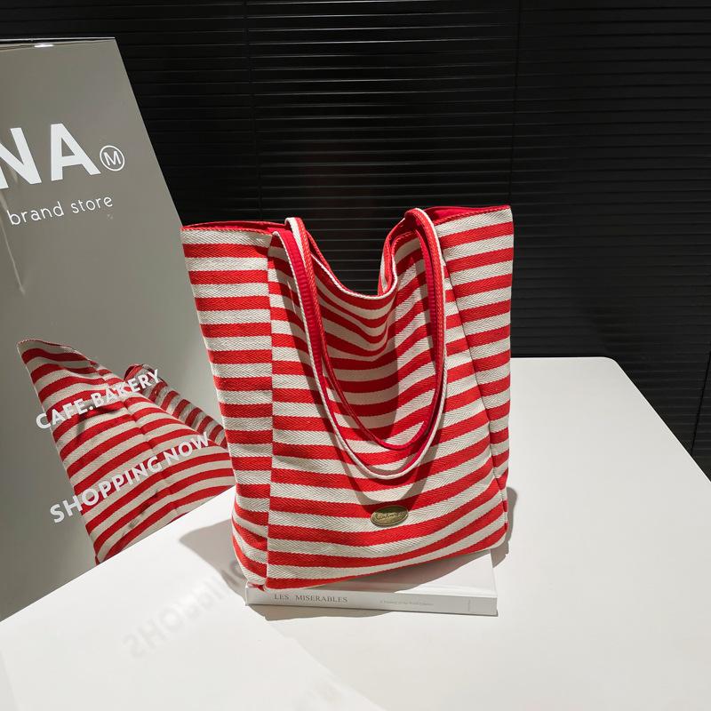 Сумки Женские Большой Вместимости 2025 Новая Весна Досуг На Плечо Хозяйственная Сумка Досуг Зарубежный Стиль Класс Повседневная Сумка-Тоут красный